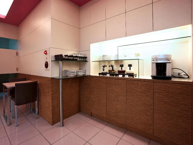 Ying Dai Hotel image