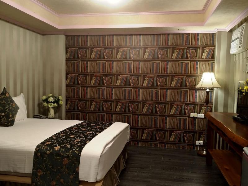 Guan Lun Hotel image