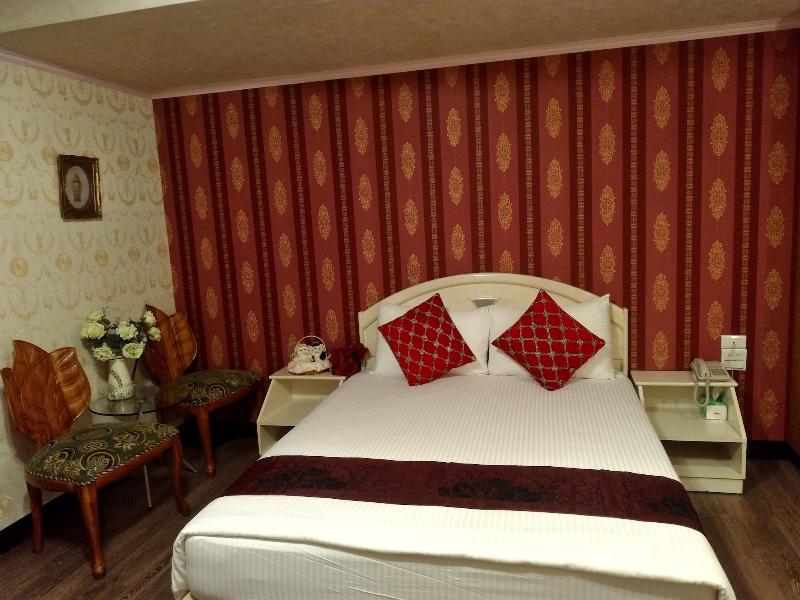 Guan Lun Hotel image