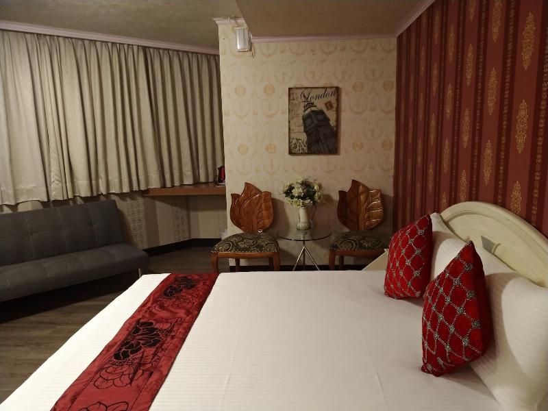 Guan Lun Hotel image