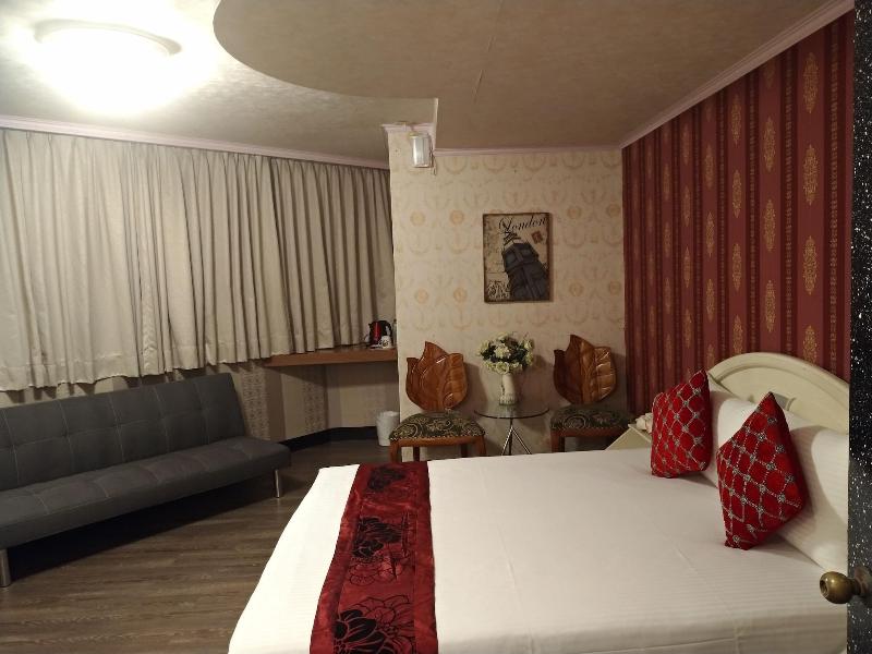 Guan Lun Hotel image