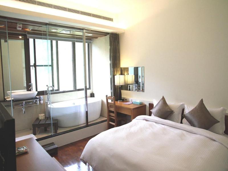 Peace Area Hot Spring Hotel image