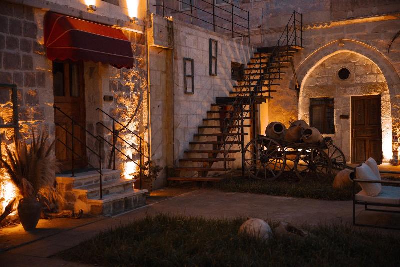 Cavusin Cave House