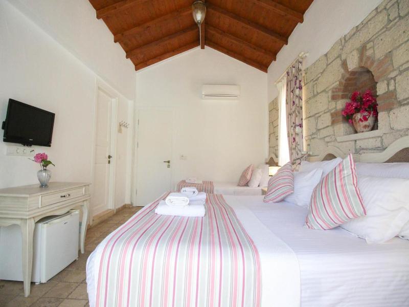 Alanarin Konak Alacati image