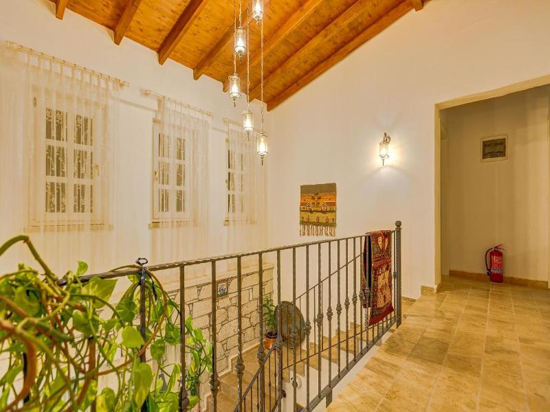 Alanarin Konak Alacati image