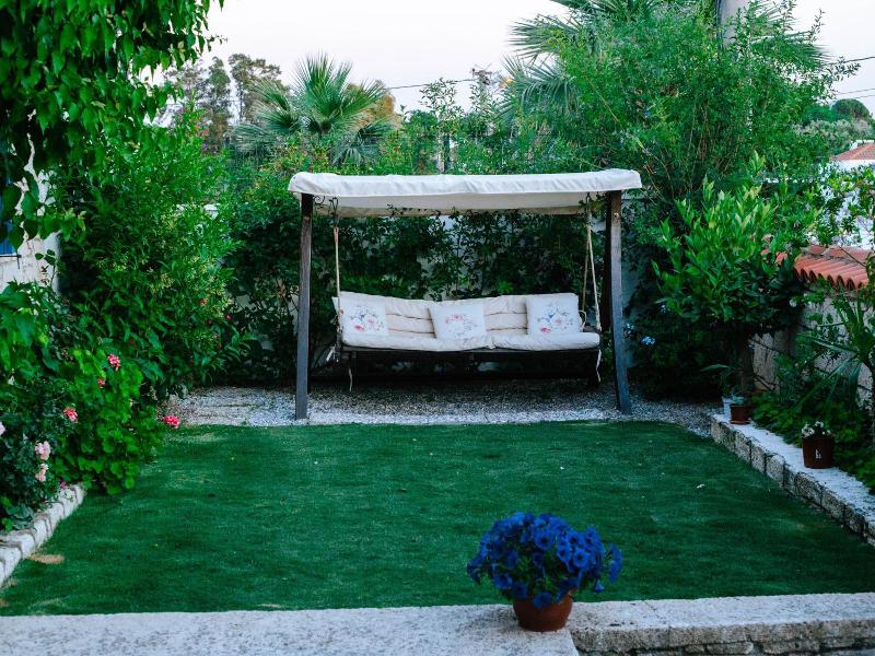 Alanarin Konak Alacati image