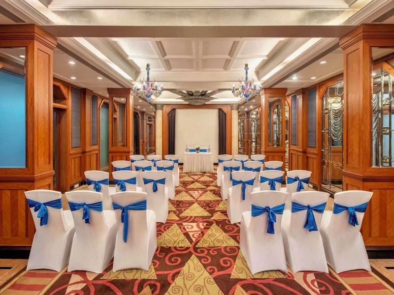 Sarovar Portico Kalupur image