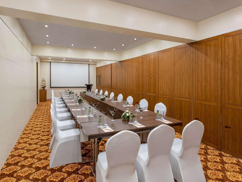 Sobit Sarovar Portico image
