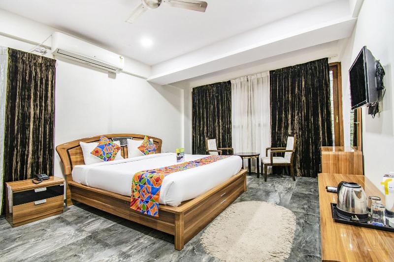 Fabhotel Oriental Suites Frazer Town image