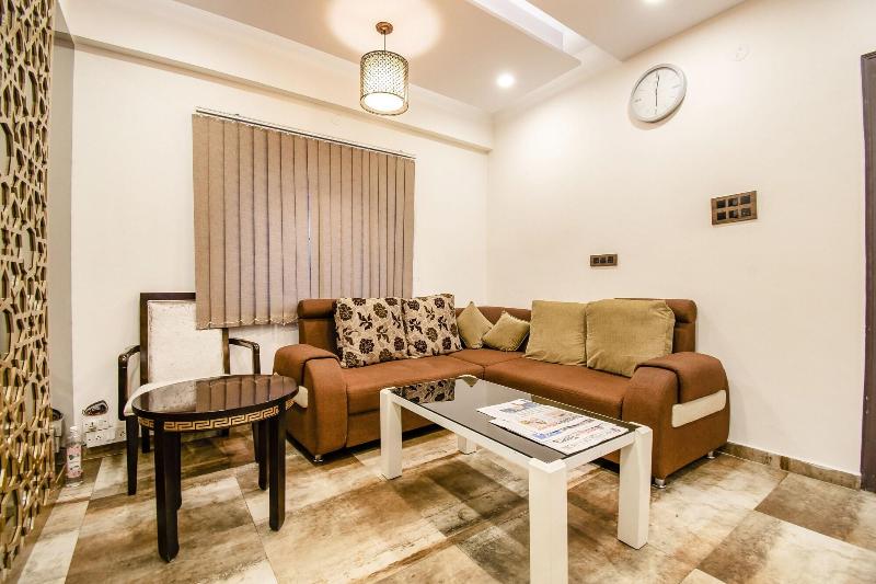 Fabhotel Oriental Suites Frazer Town image