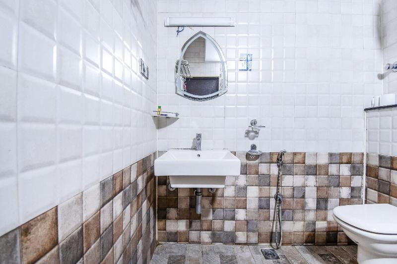 Fabhotel Oriental Suites Frazer Town image