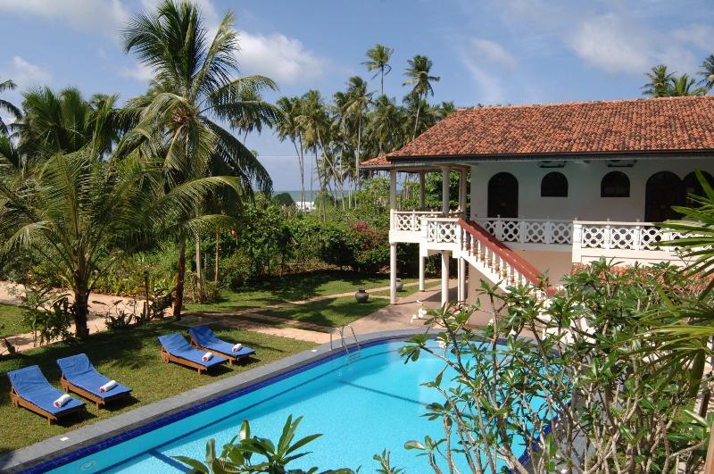 Wunderbar Beach Hotel image