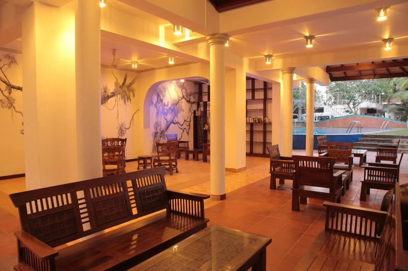 Wunderbar Beach Hotel image