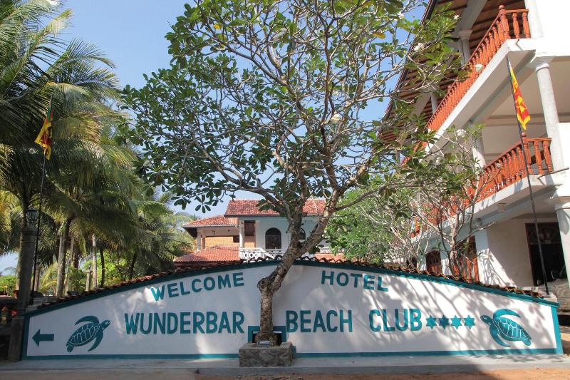 Wunderbar Beach Hotel image