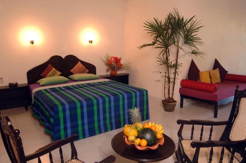 Wunderbar Beach Hotel image