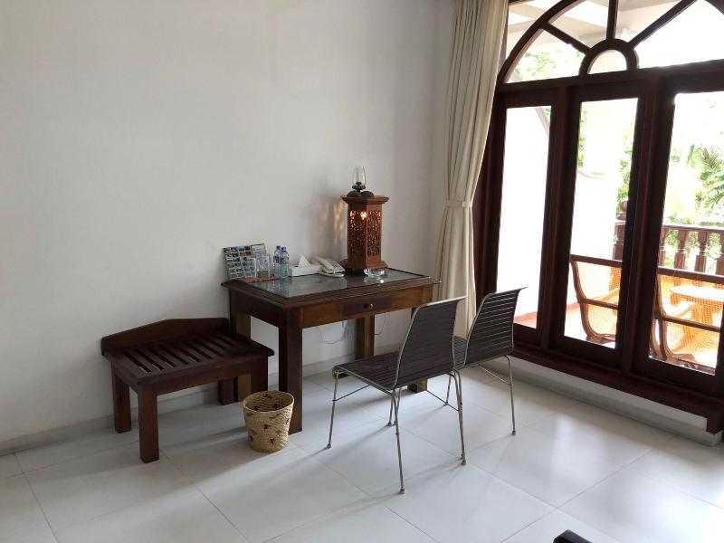 Wunderbar Beach Hotel image