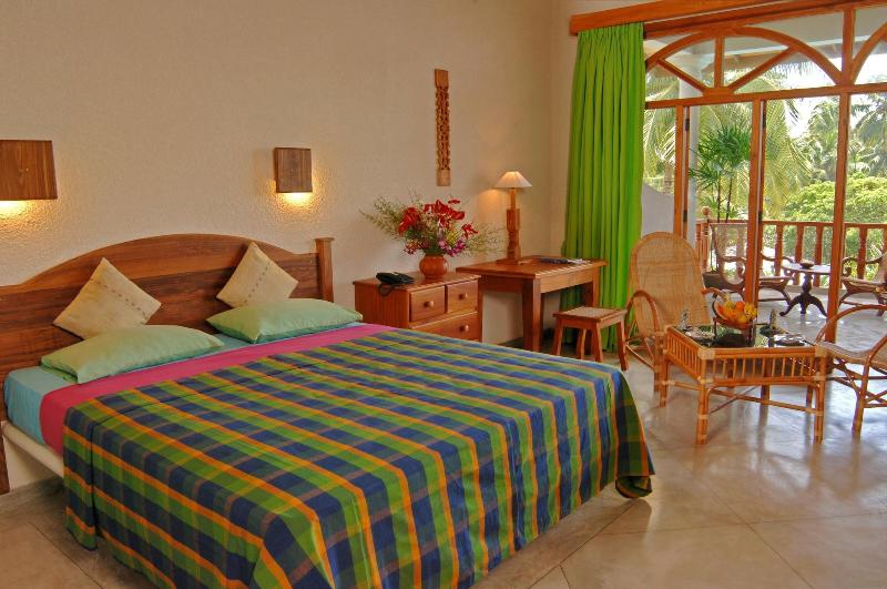 Wunderbar Beach Hotel image