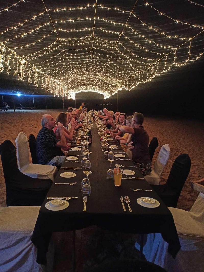 Wunderbar Beach Hotel image