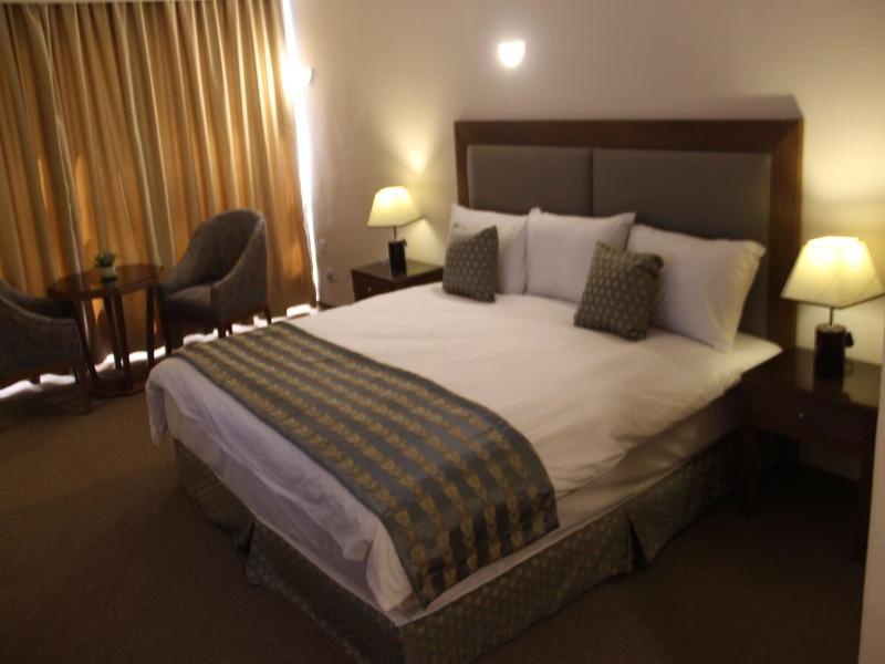 Saray Hotel image
