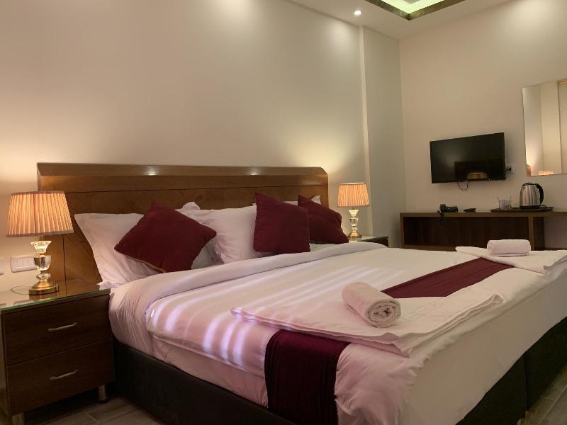 Petra Sky Hotel image