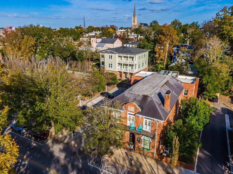 Front Street Inn image