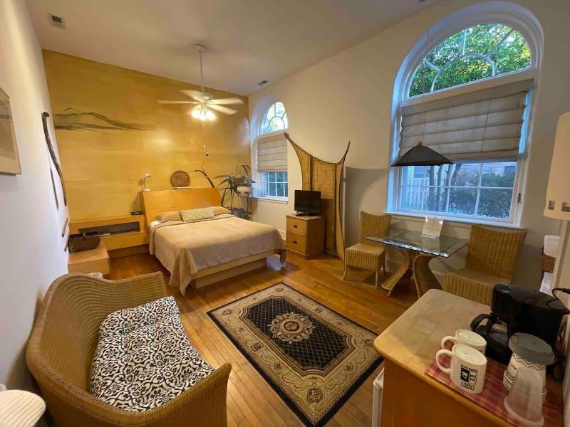 Front Street Inn image
