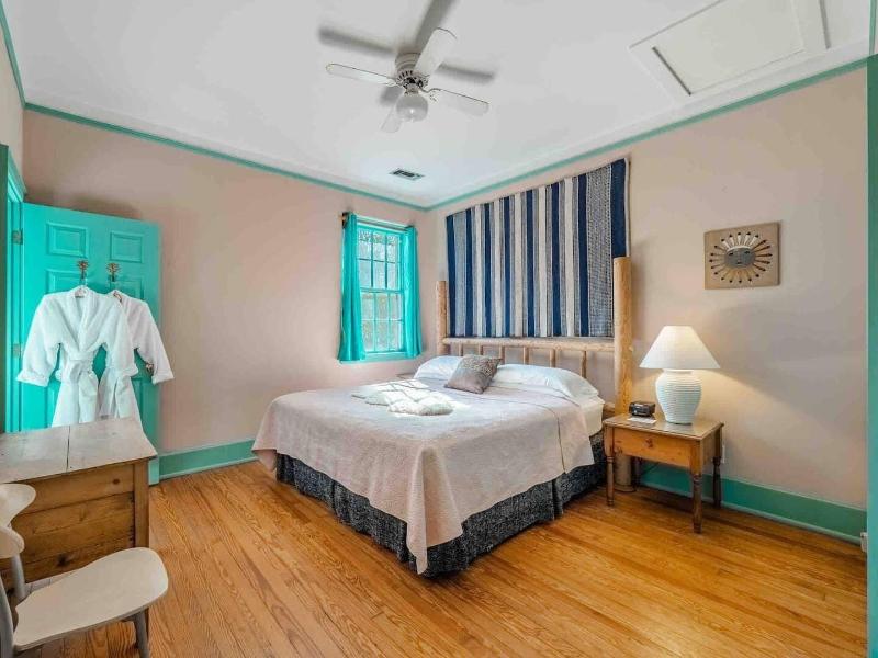 Front Street Inn image