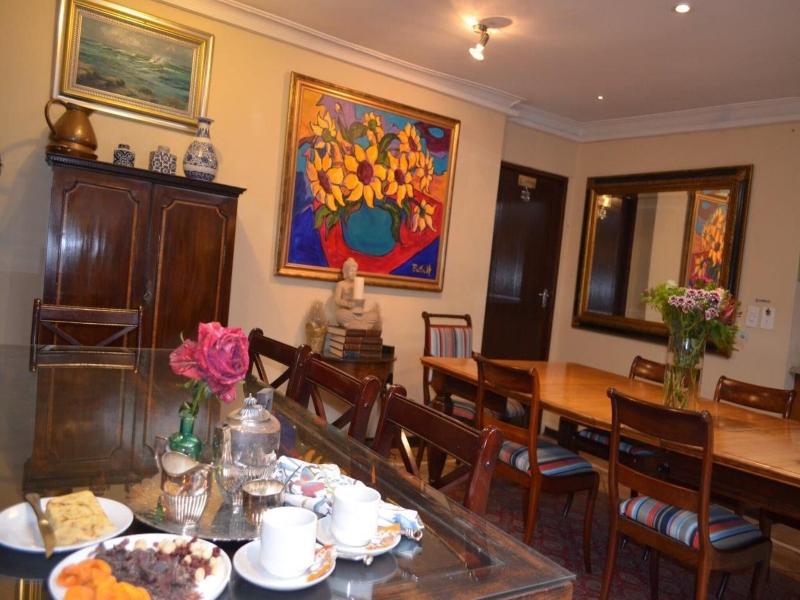 Elizabeth Manor image
