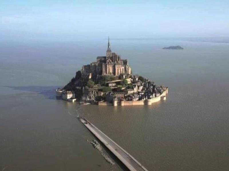 Les Vieilles Digues image