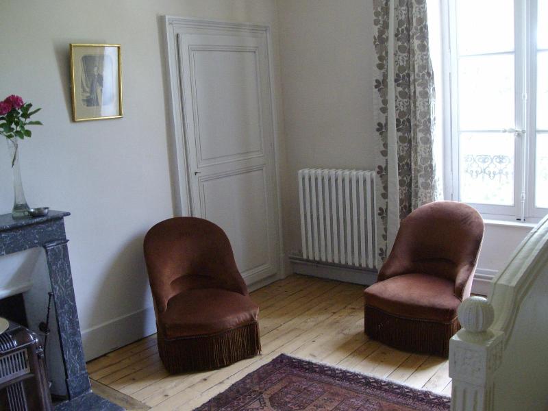 Manoir De Curty image