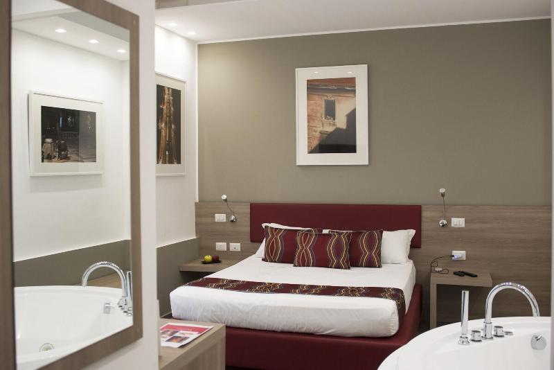 Regina Margherita Suite image