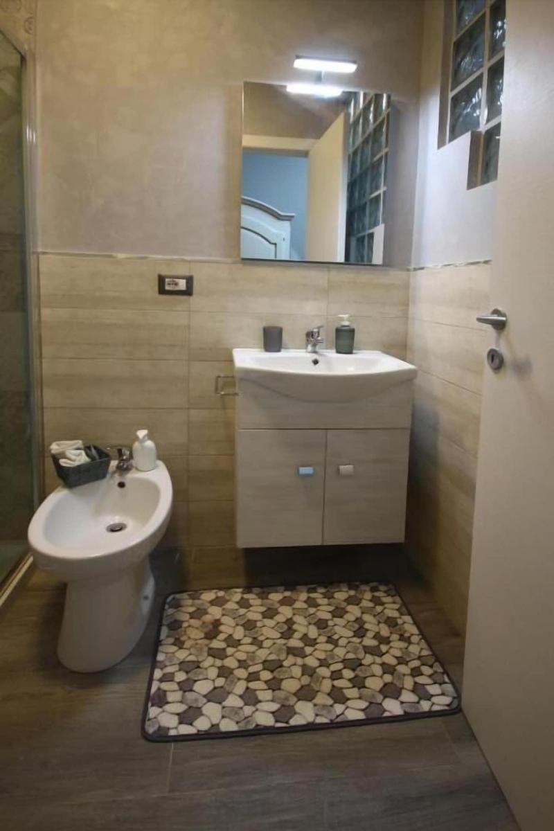 B&B Cavirani image
