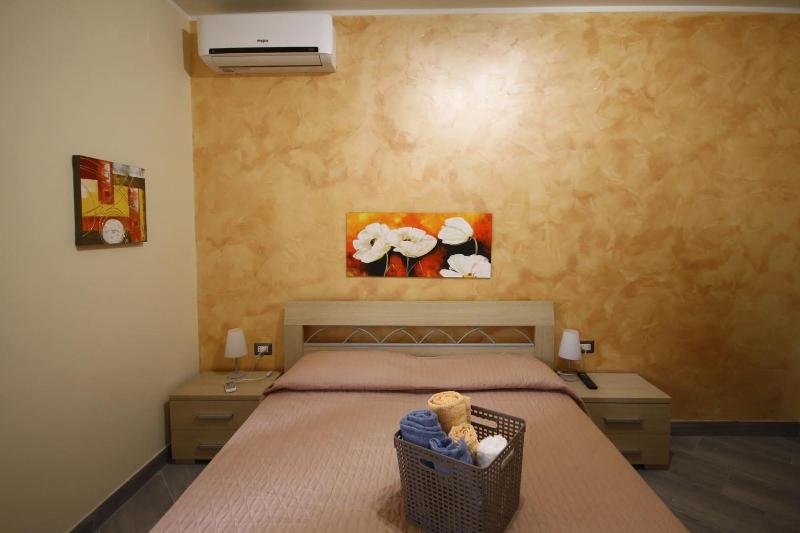 B&B Cavirani image