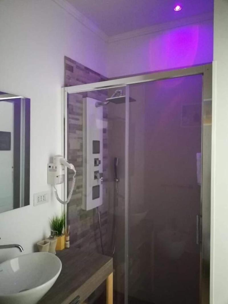 B&B Suites Via del Mare image