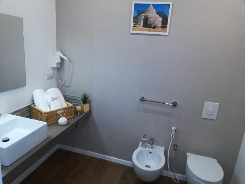 B&B Suites Via del Mare image