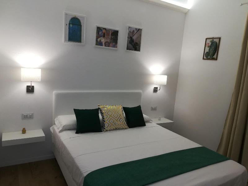 B&B Suites Via del Mare image