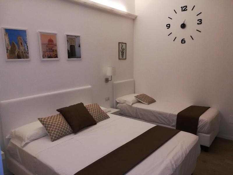 B&B Suites Via del Mare image