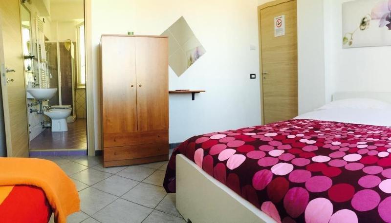 B&B Colombo image