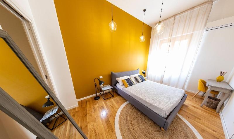 Via Roma 315 Bed And Breakfast image