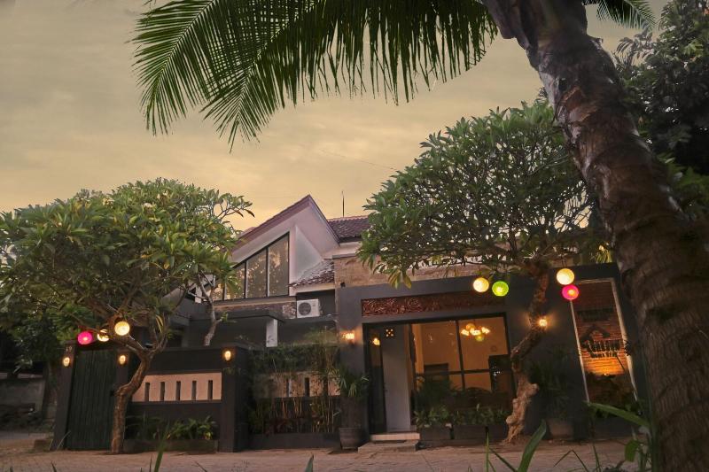 De Lungguh Family Homestay image