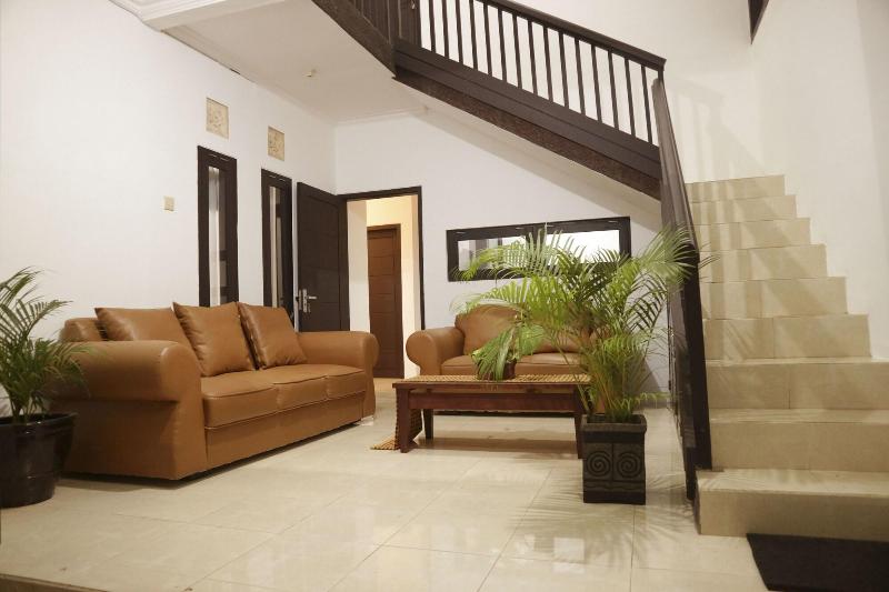 De Lungguh Family Homestay image