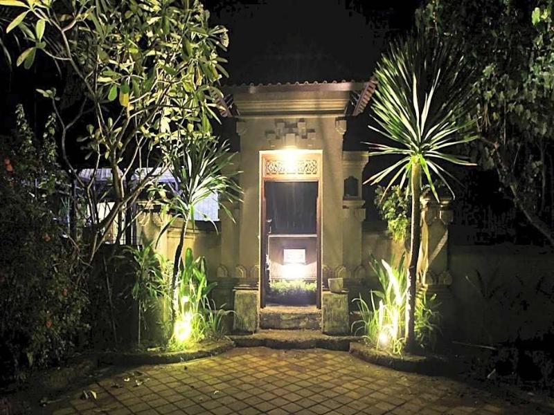 Alamanda image