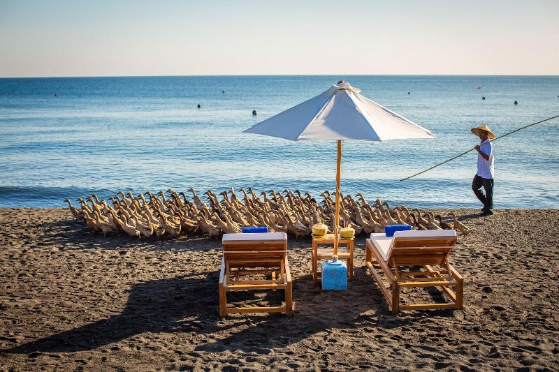 Nalika Beach Resort & Restaurant image