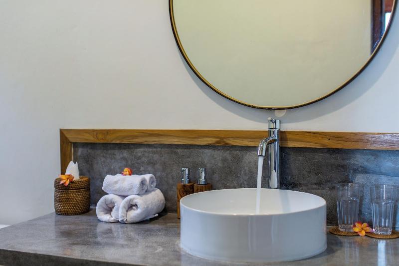 Nalika Beach Resort & Restaurant image