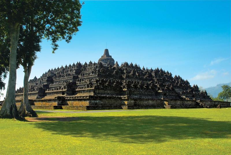 The Amrta Borobudur image