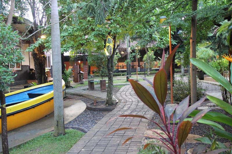Bamboe Inn Homestay image