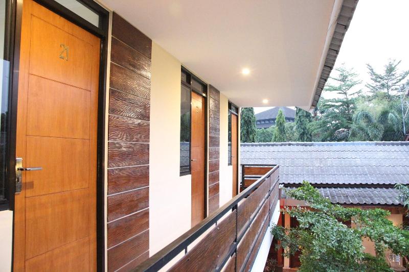Bamboe Inn Homestay image
