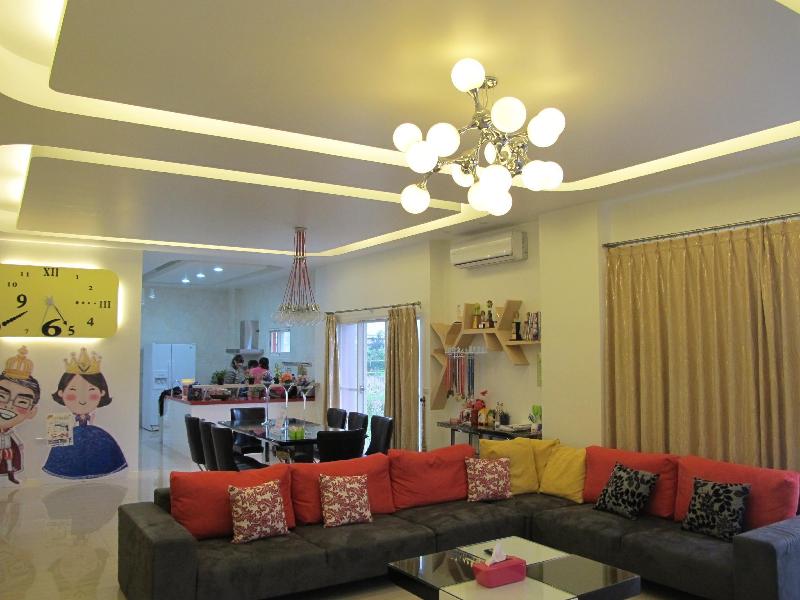 Super Cheap Homestay image