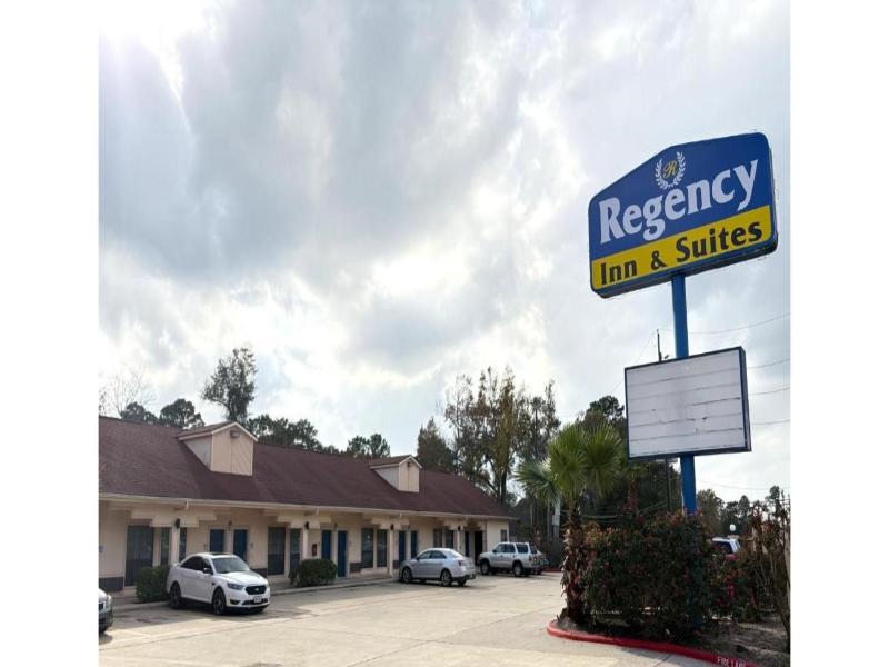 Regency Inn & Suites By Capital O Houston IAH Apt image