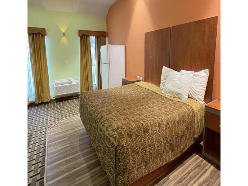 Regency Inn & Suites By Capital O Houston IAH Apt image